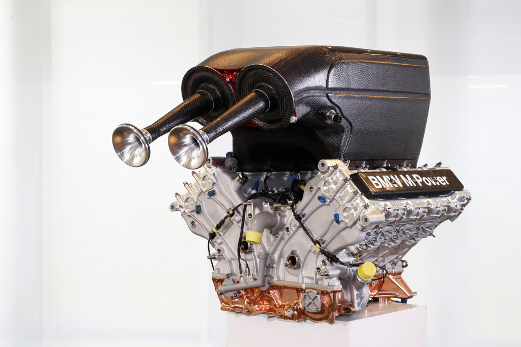 2023 BMW M Hybrid V8 LMDh race car's engine
