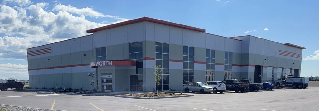 Picture of GreatWest Kenworth dealership in Balzac, AB